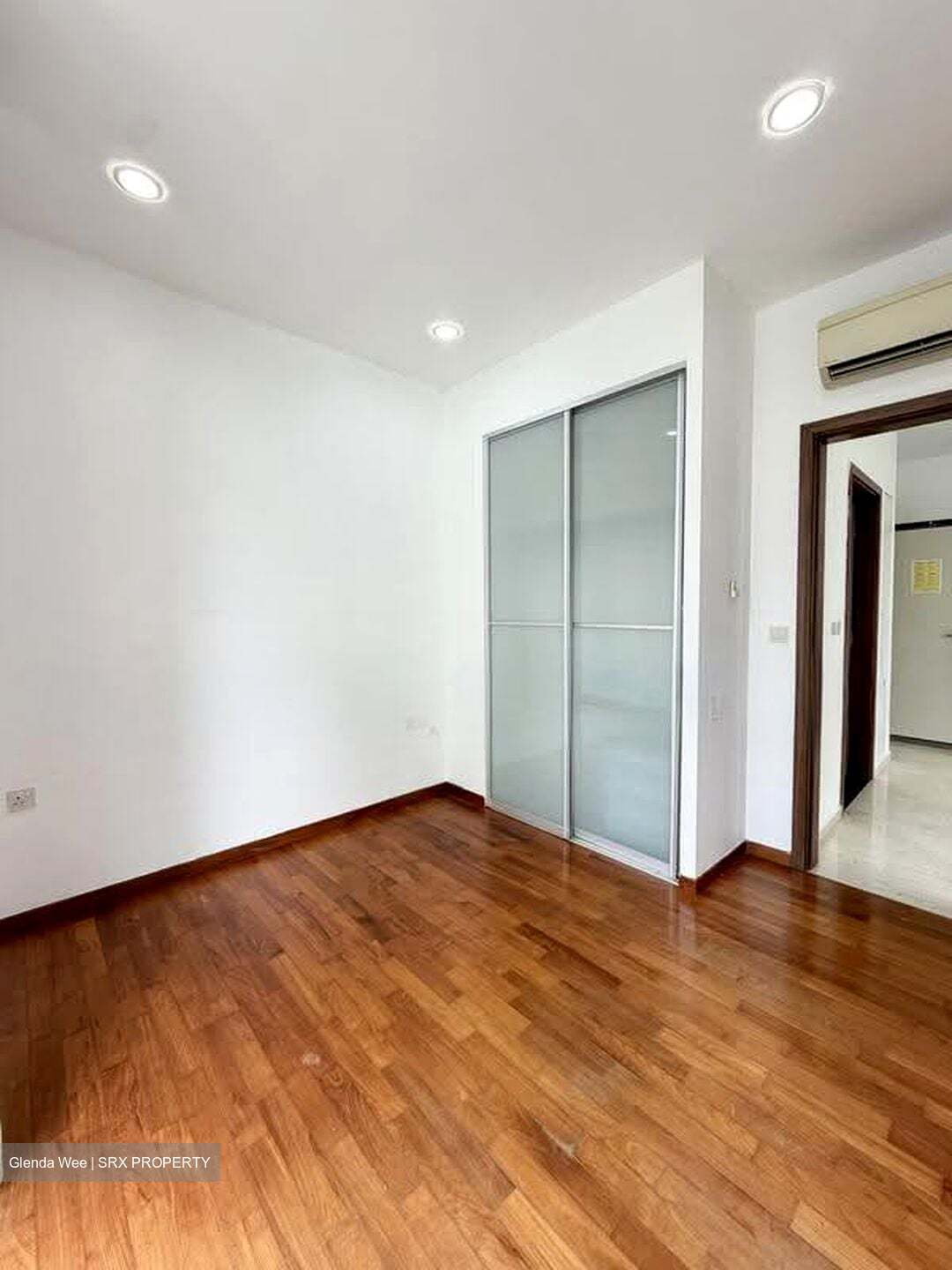 Oceanfront Suites (D17), Apartment #608150481